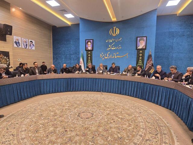 استاندار یزد: ریشه افتخارات استان در تربیت نیروی انسانی آموزش‌دیده است