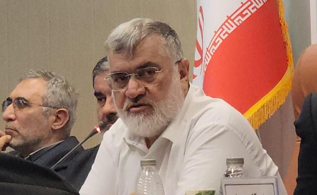 استاندار تهران: فروپاشی مدیریتی در حریم پایتخت نتیجه تصمیم‌های جزیره‌ای است