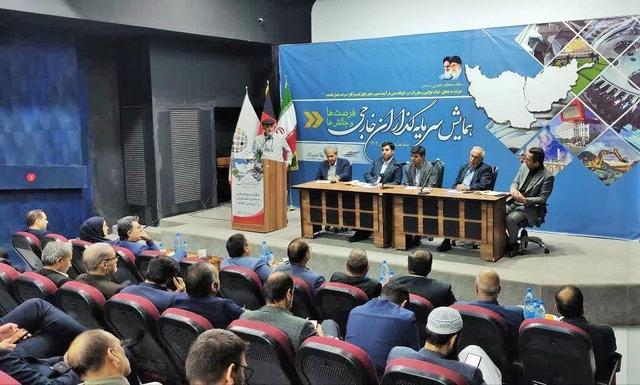 فرماندار مشهد: ۳۰۰ شرکت افغانستانی در این شهر فعالیت می کنند