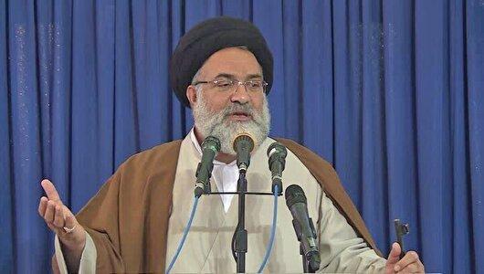 جدایی علم از معنویت خطرناک است / عفاف و حجاب ضامن سلامت جامعه