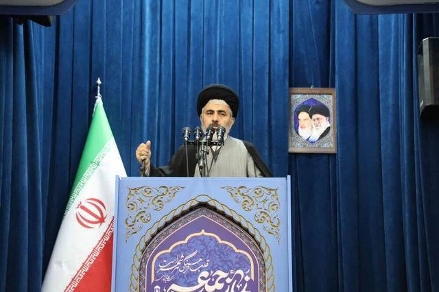 امام جمعه ارومیه: دشمن شناسی و عبرت از گذشته، لازمه حفظ استقلال کشور است