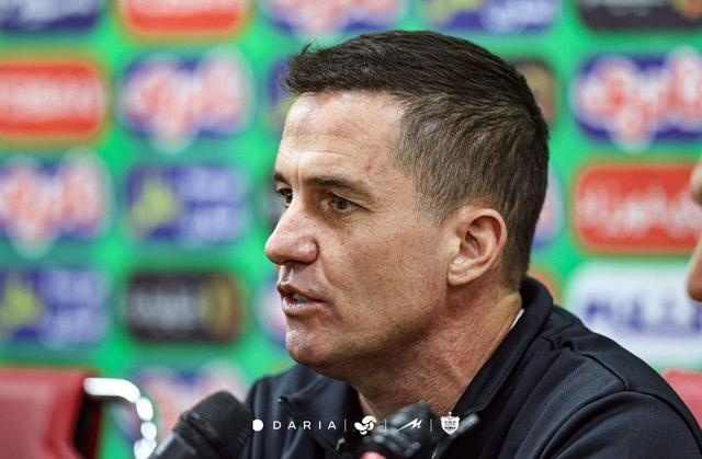 ببینید | عصبانیت اوسمار از زنگ خوردن گوشی وسط نشست خبری