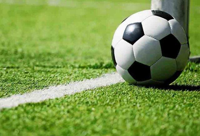 مبارزه با فساد در فوتبال این کشور جدی شد؛ ۲۱ داور و مدیر بازداشت شدند!