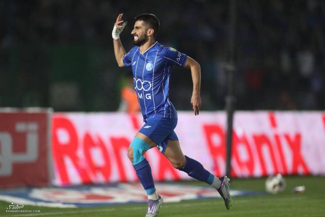 استقلال به ستاره‌اش باخت!