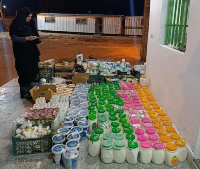 معدوم‌سازی ۲ تن مواد غذایی تاریخ مصرف گذشته در شهرستان خاتم