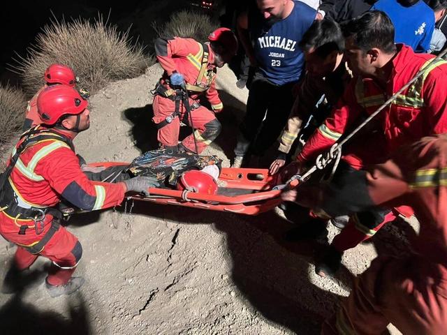 نجات جوان ۱۸ ساله پس از سقوط ۱۸۰ متری به دره