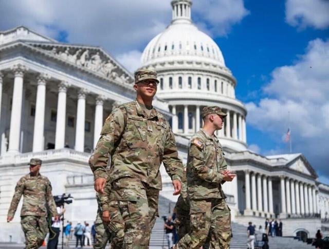 کنگره آمریکا با حمله بدون مجوز ترامپ به ونزوئلا مخالفت کرد