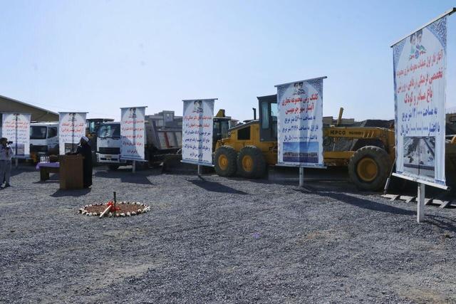 کلنگ‌زنی بیش از ۱۷۰ میلیارد ریال پروژه در سده لنجان با حضور استاندار اصفهان