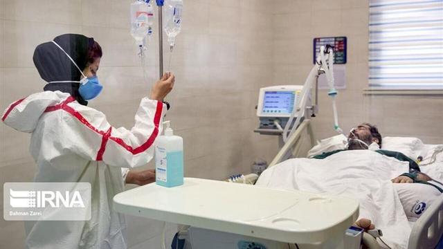 مطالبات سنگین از بیمه‌ها؛ دلیل اصلی تأخیر در پرداخت حقوق پرستاران