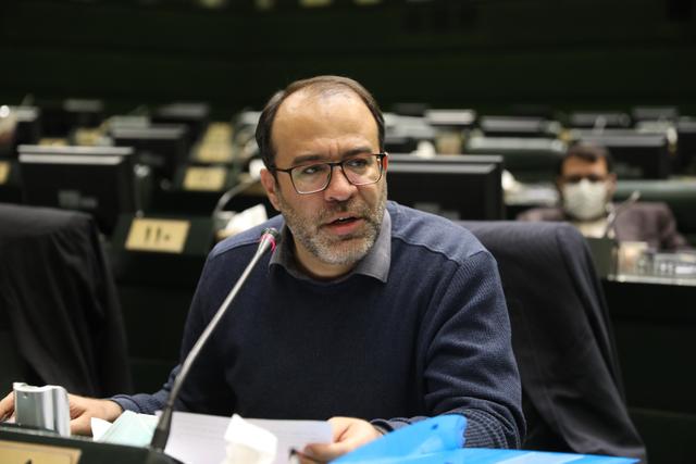 عملیات احداث محور مواصلاتی ورزنه به ندوشن یزد با مشارکت ایمیدرو در حال انجام است