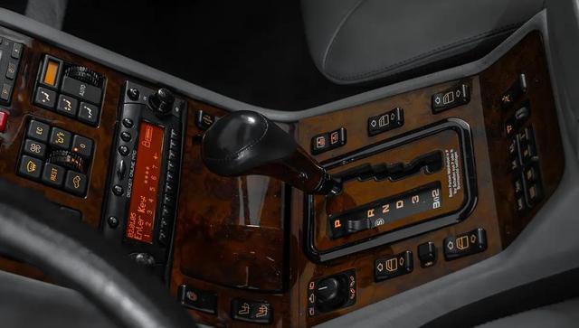 مرسدس بنز اس600 کوپه؛ یک تانک سریع روی آسفالت (عکس)