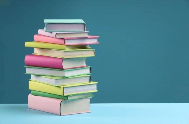 رئیس کتابخانه‌های عمومی بروجرد: هفته کتاب؛ فرصتی برای بازگشت به دنیای اندیشه است