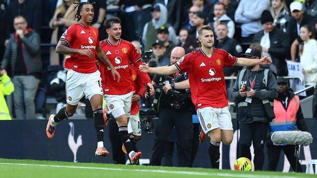 تاتنهام قدر پیروزی را ندانست/ یونایتد از لندن دست خالی برنگشت