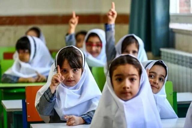 واکنش مشاور وزیر آموزش و پرورش بر کاهش سن ورود به مدرسه