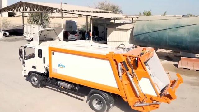 خرید هشت دستگاه خودرو حمل‌زباله در قشم