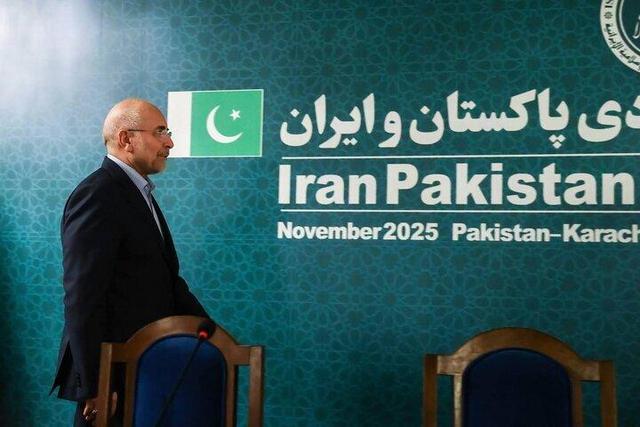 انتقاد قالیباف از حجم ۳ میلیارد دلاری مبادلات ایران و پاکستان؛ باید این رقم را به ۱۰ میلیارد دلار برسانیم