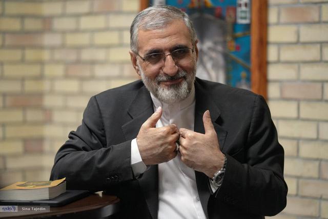 سقوط بالگرد رئیسی به روایت رییس دفتر او؛ یک مرتبه دیدم که بالگرد دور زد و من حساس شدم/با قطع ارتباط رادیویی دنیا روی سرمان خراب شد