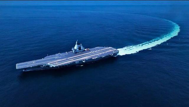 چین بزرگترین شناور غیرهسته‌ای جهان را به آب انداخت | «فوجیان»؛ تنها رقیب ناو هواپیمابر «یواس‌اس فورد»