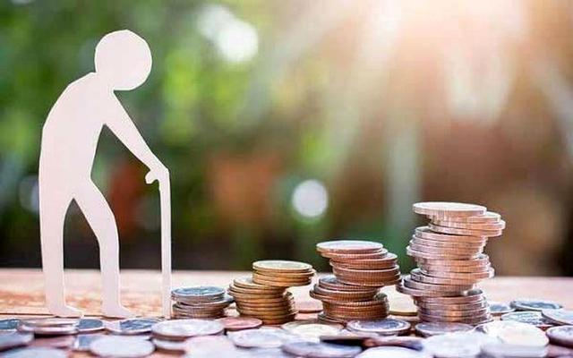 عیدی بازنشستگان بر مبنای عیدی کارگران شاغل تعیین می‌شود؟