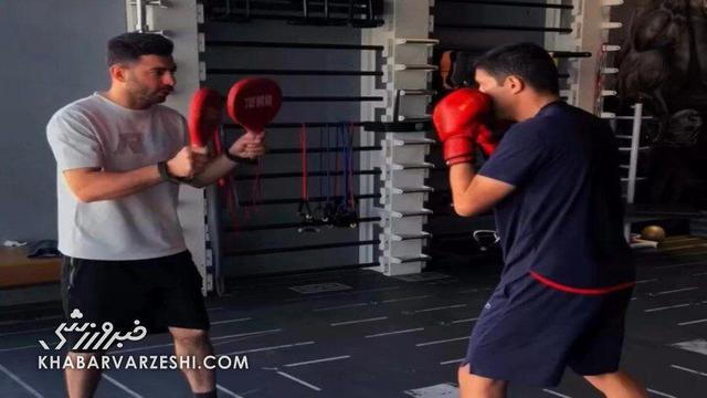 ویدیو| وحید هاشمیان در حال تمرین بوکس!