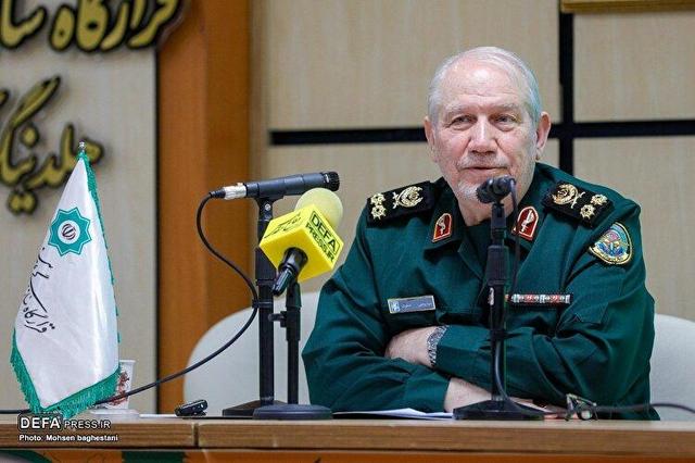 سرلشکر صفوی: سواحل مکران و جنوب‌شرق «بهشت گمشده» کشور/ کلید ساخت ایران قدرتمند توجه به استراتژی دریامحور و طرح جامع آمایش سواحل مکران و جنوب‌شرق است