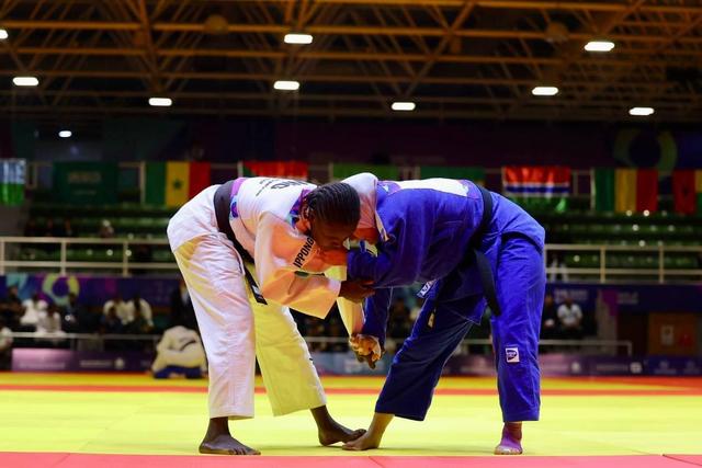 خاک‌خواه در یک‌قدمی کسب مدال برنز