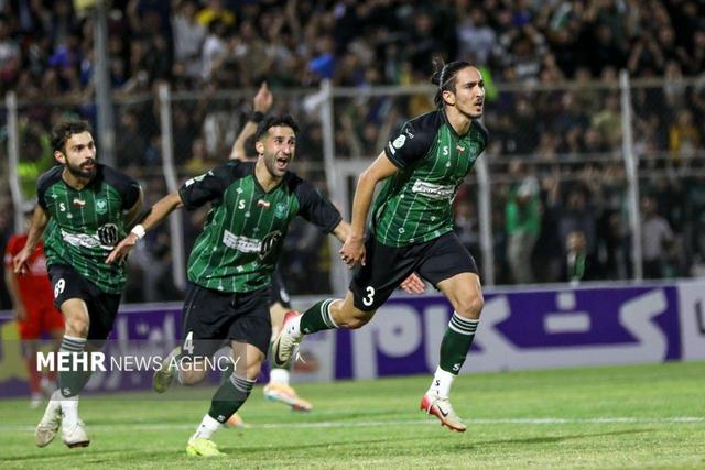 لیگ برتر فوتبال - خیبر خرم‌آباد و تراکتور تبریز