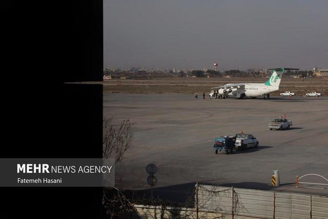 ماجرای ترکیدگی لاستیک فوکر ۱۰۰ آسمان در فرودگاه مشهد اعلام شد