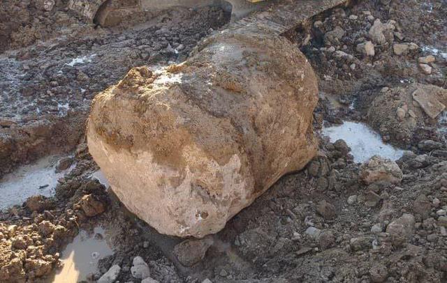 کشف تکه‌ستون باستانی در منطقه تاریخی «دوخواهران» نهاوند