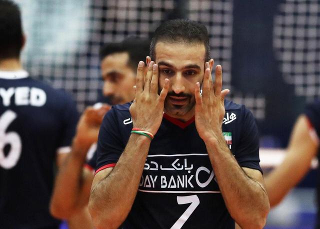 حمزه زرینی: با والیبال، غم درگذشت فرزندم را تحمل کردم/ نسل جدید، بی‌تعصب نیست