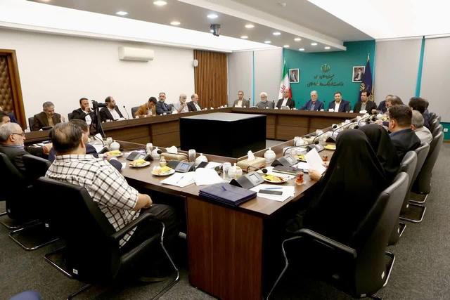 فیلم | وعده تکمیل پروژه‌های نیمه‌تمام فرهنگی کرمانشاه در دیدار با وزیر ارشاد