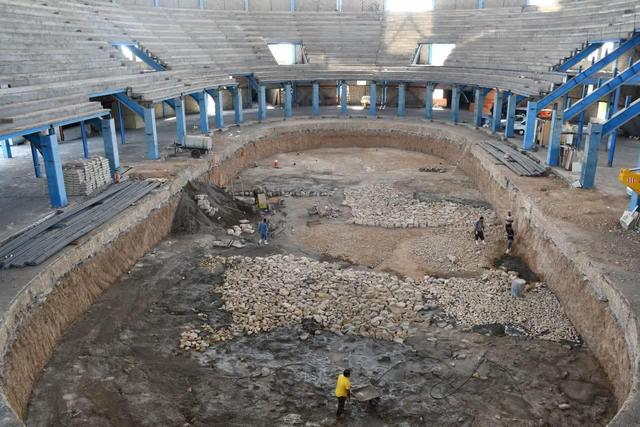 گوش‌های شکسته؛ چشمان منتظر