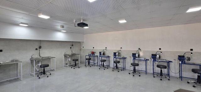 کارگاه گوهرتراشی دانشکده هنر دانشگاه نیشابور به بهره برداری رسید