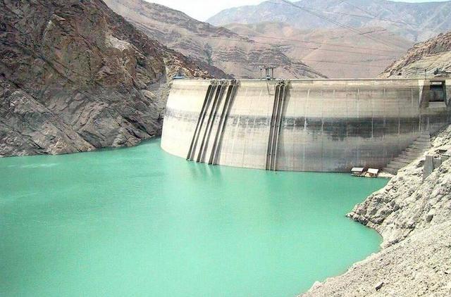 فیلم/ مدیر سد لتیان: کمتر از ۱۰ درصد آب داریم!