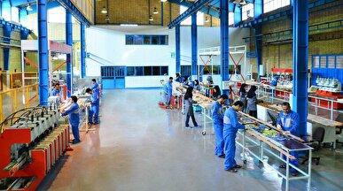 رشد محدود صنعت در مهر؛ رکود کل اقتصاد ادامه دارد