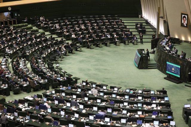 مهریه تنها پناه زنان است/ ایران تنها کشوری است که جوان به خاطر ازدواج به زندان می‌رود