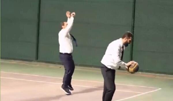 بسکتبال بازی کردن جولانی با فرمانده سنتکام