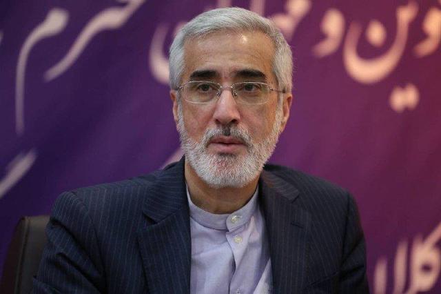 رییس سازمان غذا و دارو: مرکز تحقیقات نباید "پارکینگ مدیران" باشد