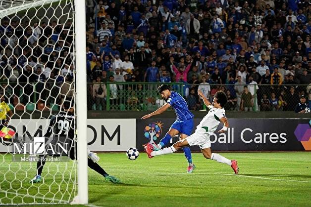 مراغه‌چیان: دفاع آبی‌پوشان هنوز ناهماهنگ است/ به صعود استقلال از گروهش خوشبینم