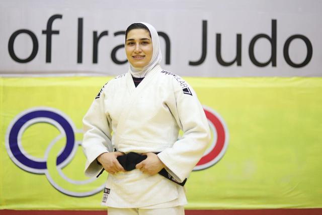 پرچمدار کاروان ورزش ایران طلسم بی‌مدالی را شکست؛ مدال برنز برای بربط