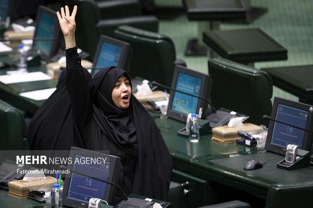 تصویب طرح مهریه؛ گامی به سوی عدالت یا عقب‌گرد در حمایت از زنان؟