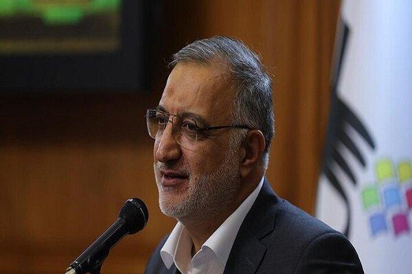 شهردار تهران در صحن شورای شهر حضور یافت