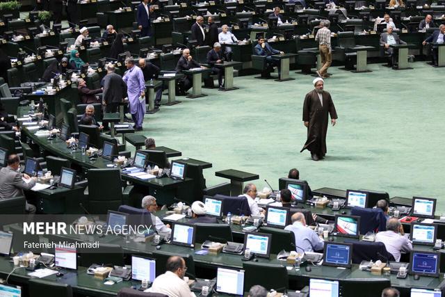 دو سوال از وزیر ورزش اعلام وصول شد