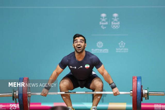 قشقایی در یکضرب وزنه برداری هفتم شد