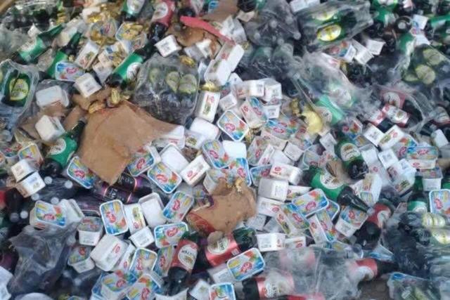 توقیف بیش از ۴۰۰ کیلو گرم مواد غذایی فاسد در قم