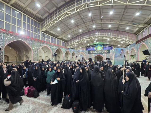 ۲۴۰ دانش‌آموز ساوجی به مناطق عملیاتی جنوب کشور اعزام شدند