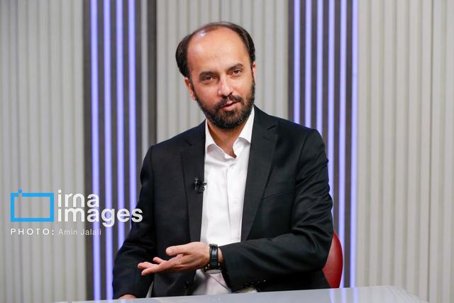 نگاه افراطی و تفریطی به موضوع بنزین به کشور آسیب زده است