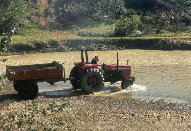 جلوگیری از برداشت‌های غیرمجاز شن و ماسه در فومن