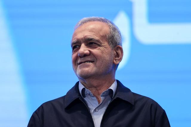 فوری| خبر مهم پزشکیان درباره همسان‌سازی حقوق بازنشستگان