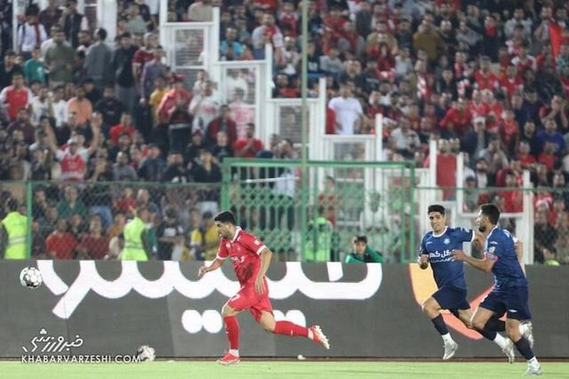 عکس/ پیام طعنه‌آمیز ستاره متعصب پرسپولیس/ اگر جریمه نمی‌کنند، کامنت بگذاریم!